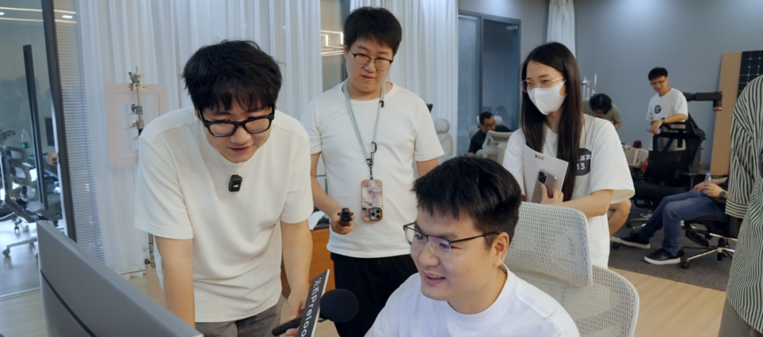 怎么让画面冲出屏幕？10 分钟深度科普裸眼 3D 显示技术
